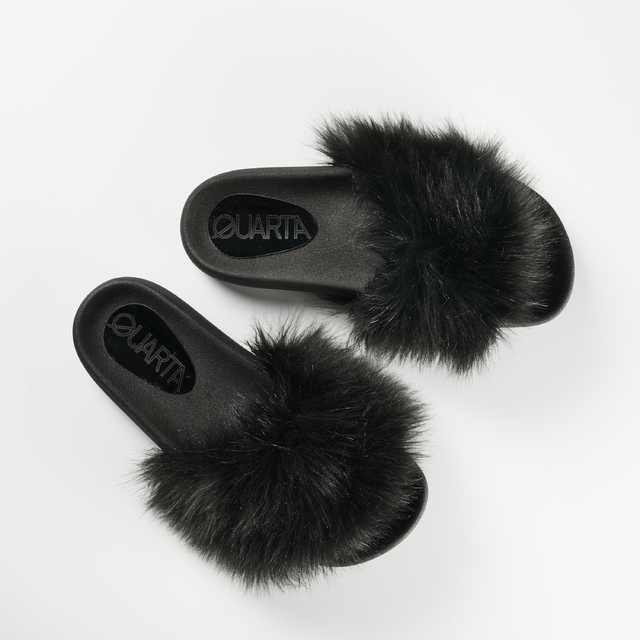 Chancla negra new arrivals