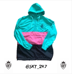 Anorak combinado aqua fucsia y negro. Liviano. - comprar online