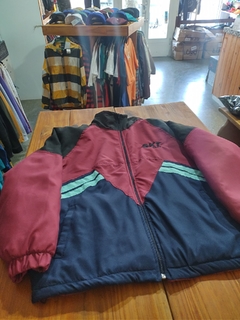 Campera bordo skt liviana J en internet