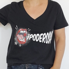 Remera Poderosa Escote V Negro - comprar online