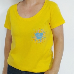 Remera Escote Redondo Celebrate Amarillo