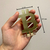 Placa Decorativa Bitcoin em Acrílico Espelhado Dourado - Loja do Trader