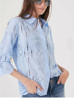 Camisa LUCERO celeste