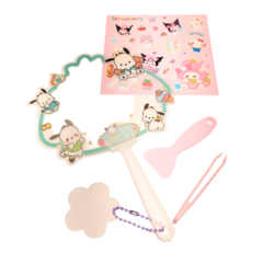 Set Abanico DIY Sanrio Plastico + Stickers aleatorios en internet