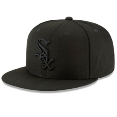 Imagen de Gorra Visera Plana Cerrada MLB Importada