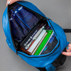 Mochila Backpack Dr Who Cuero Police Box By Bioworld - comprar online