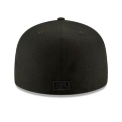 Gorra Visera Plana Cerrada MLB Importada