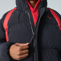 Imagen de Campera Puffer Jordan Essentials Black and Red - usd450