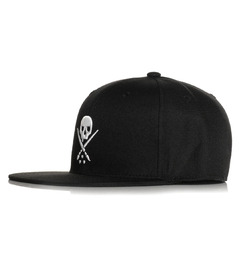 GORRA SULLEN BADGE FITTED HAT BLACK - comprar online