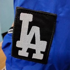 Campera Universitaria Los Angeles Azul - comprar online
