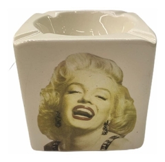 Cenicero Cuadrado Marilyn Monroe De Ceramica Importado