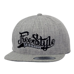 Gorra Plana Freestyle Session Snapback Original Modelo Gris con letras Negras