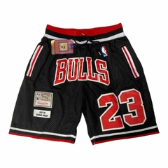 Short NBA BULLS 23 Jordan Negro y Rojo