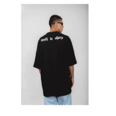 Remera Sharp Letter - comprar online