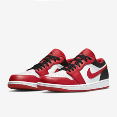 Jordan 1 Low Bulls 10us / 42arg (28cm) U$D 300