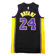 Remera NBA Lakers 24 Kobe Bryant MVP Aniversary Black Mamba en internet