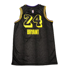 Remera NBA Lakers 24 Kobe Bryant MVP Aniversary Lore Series en internet