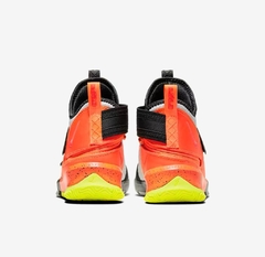 Imagen de Zapatillas Nike Lebron XIII Flyease GS - Size 7us - u$250