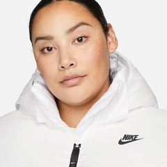 Campera Nike Parka Sportswear Therma-Fit City Series White - usd550 - KITCH TECH