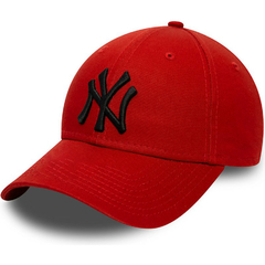 Gorra Vicera Curva New York Rojo Logo Negro