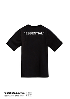 Remera Tee "Essential" Negro - comprar online