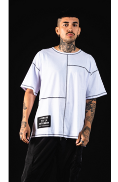 Remera Bordador Blanco - KITCH TECH