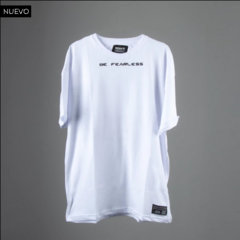 Remera White Fearless