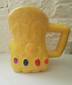 Taza Ceramica Guantelete de Thanos Advengers
