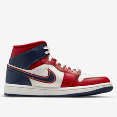 Jordan 1 Mid USA (2022) (W) 11us / 42arg (28cm) U$D 330 - KITCH TECH