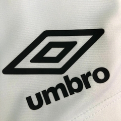 Shorts de Futebol Básico - Branco e Cinza - Umbro - comprar online