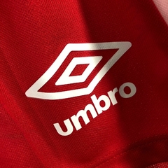 Shorts de Futebol Vermelho e Branco - Umbro - comprar online