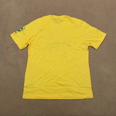 Brasil Camiseta Amor e Futebol Amarela Nike - comprar online
