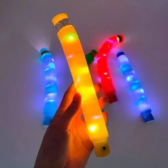 TUBOS POP LUMINOSOS DE GUSANOS RGB - Chucheriaslp