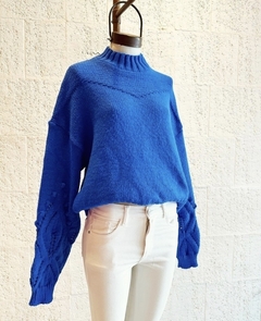 Sweater con manga trenzada - tienda online