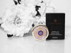 Tatcha Camellia Gold Spun Lip Balm - comprar online