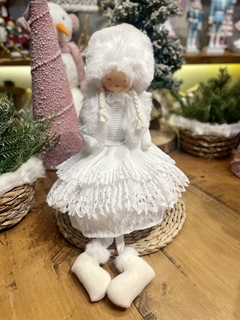 Boneca angel sentada 20x20x68cm - Decora Encanta 