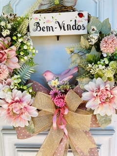 Guirlanda Bem-Vindos Flores Do Campo 39cm C/ Passarinho - loja online