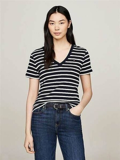 Camiseta Tommy Hilfiger Feminina Listras Azul - Gola V - comprar online