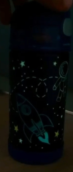 Garrafa Thermos Astronauta Brilha no escuro 355ml na internet