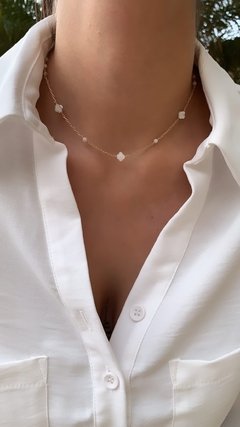 Choker Trevos e Bolinhas Madrepérola - Banhada à Ouro / Banhada à Prata - comprar online