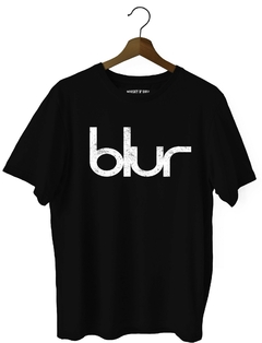 Remera Blur logo (Nevada, Negra o Blanca) en internet