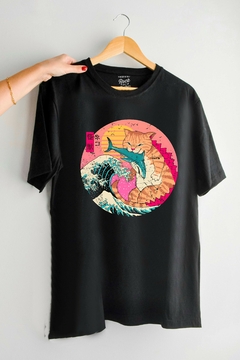 Remera Catzilla (Nevada, Negra o Blanca) en internet