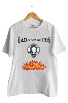 Remera Babasonicos - Dopadromo (Nevada, Negra o Blanca) - comprar online