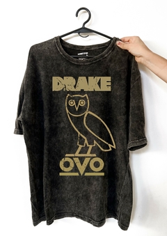 Remera Drake - Ovo (Nevada, Negra o Blanca)