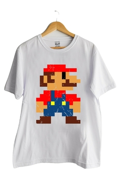 Remera Mario 8 Bits (Nevada, Negra o Blanca) - comprar online