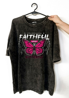 Remera Butterfly Faithful (Nevada, Negra o Blanca)