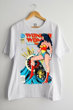 Remera Wonder Woman Comics (Nevada, Negra o Blanca) en internet