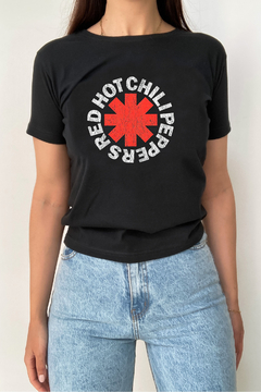 Remera Red hot Chili Peppers (Mujer) (Nevada, negra o blanca) - comprar online