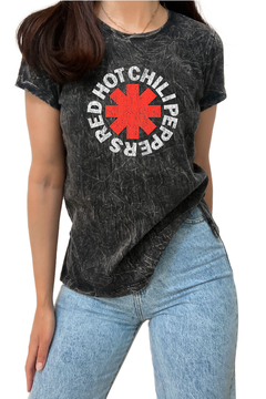 Remera Red hot Chili Peppers (Mujer) (Nevada, negra o blanca)