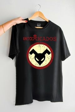 Remera Intoxicados (Nevada, Negra o Blanca) - comprar online